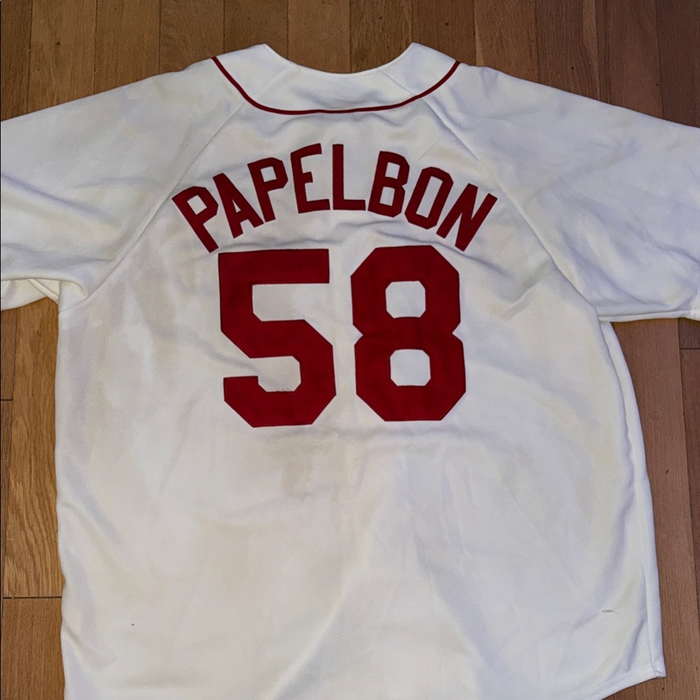 Majestic White and Red Men's Jersey vintage